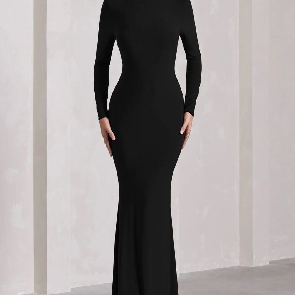 Black Backless Plunge Gown - Picture 5 of 5